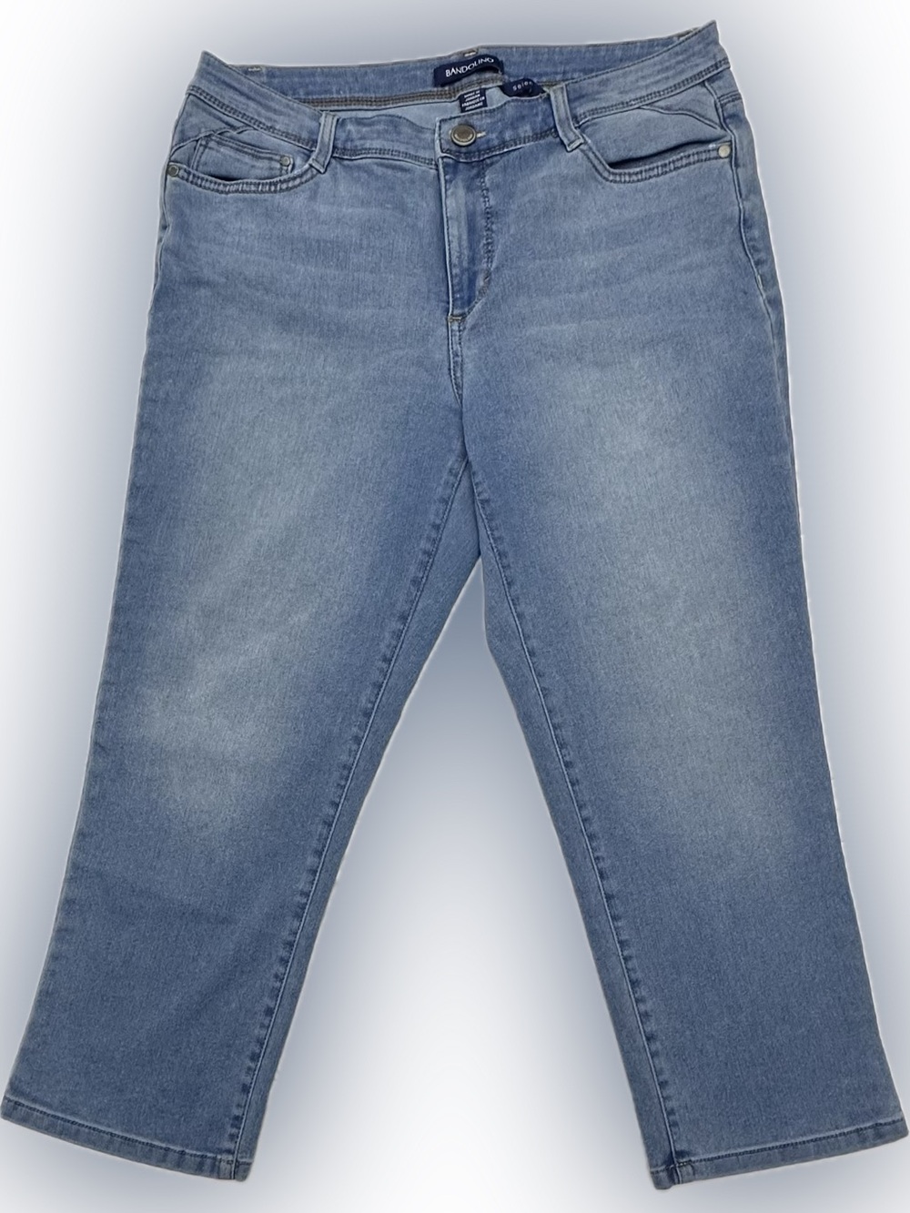 Bandolino Missy Light Blue Stretch Denim Capri